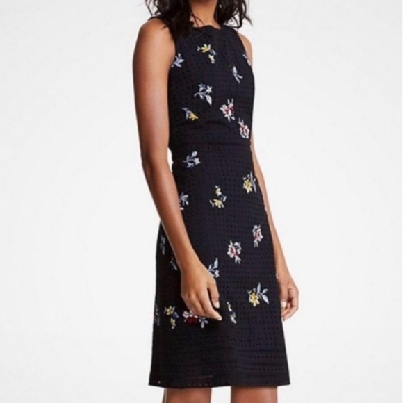 Ann Taylor Floral Embroidered Eyelet Sheath Dress Black Women's Size 4 Petite - Picture 2 of 15